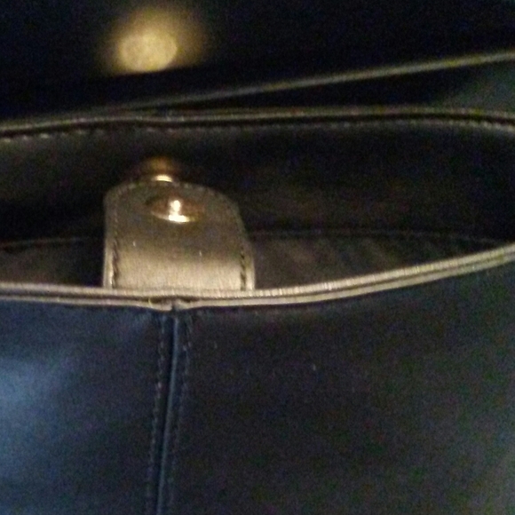 SALE.  Express Black Handbag (NWOT)     WAS 14.00. NOW 12.00 - Picture 5 of 5